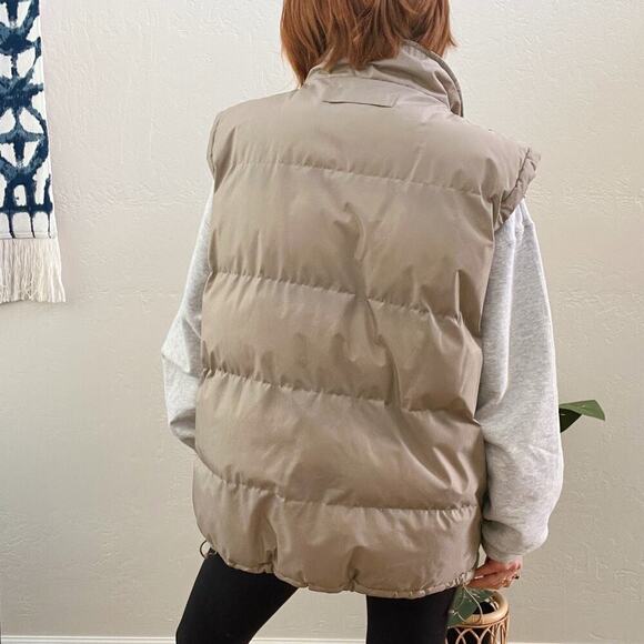 U.S. Polo Association Embroidered Logo Beige Oversized Quilted Puffer Vest - Picture 3 of 7